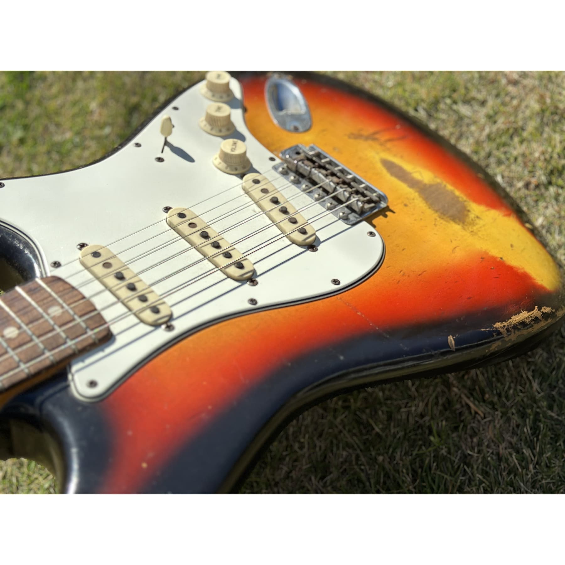 65_stratocaster_17.jpg