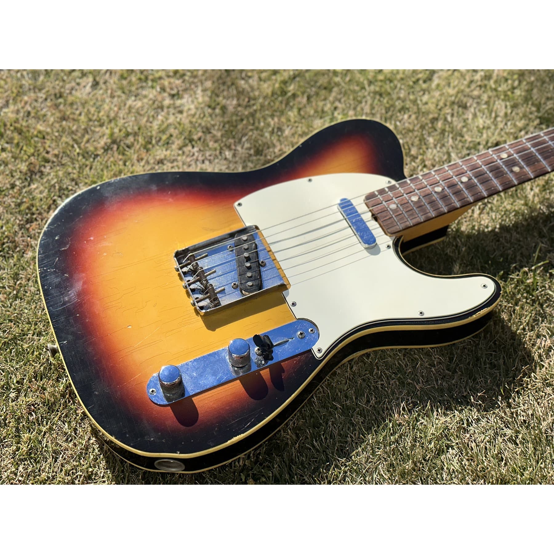 66_customtelecaster_08.jpg