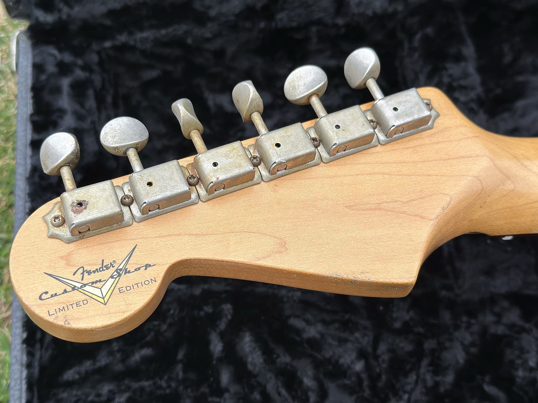 1965_fendercustomshop_st_43_08.jpg