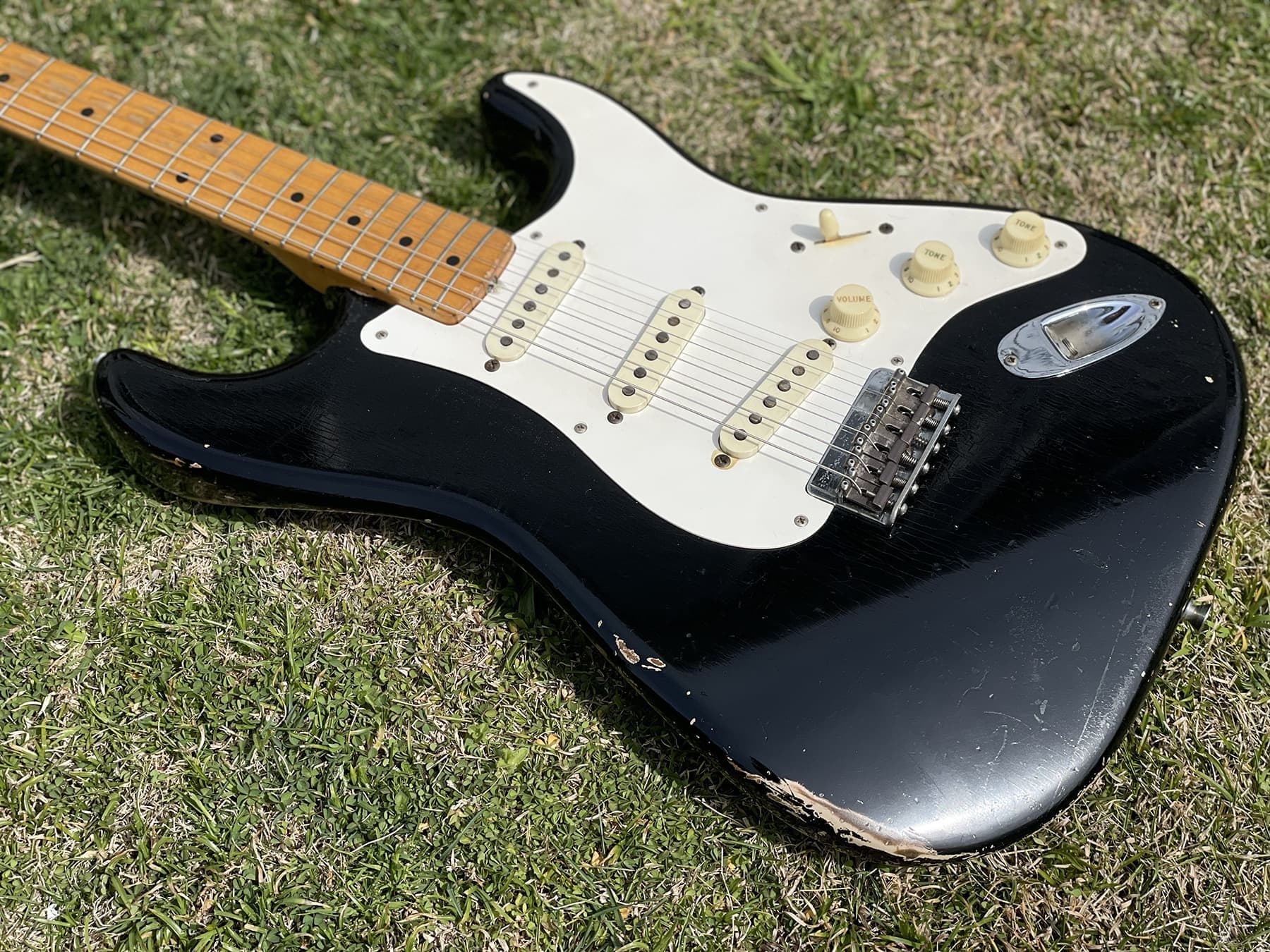 1957_strat_43_05.jpg