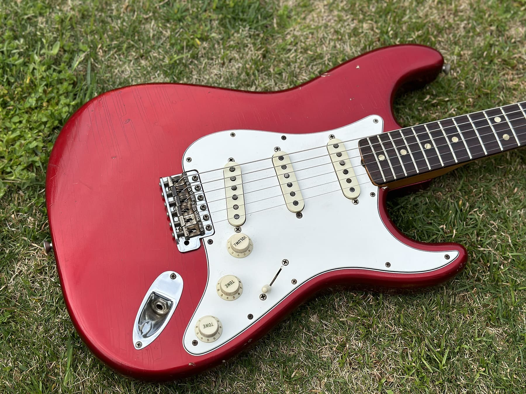 1966_strato_candyapplered_43_10.jpg