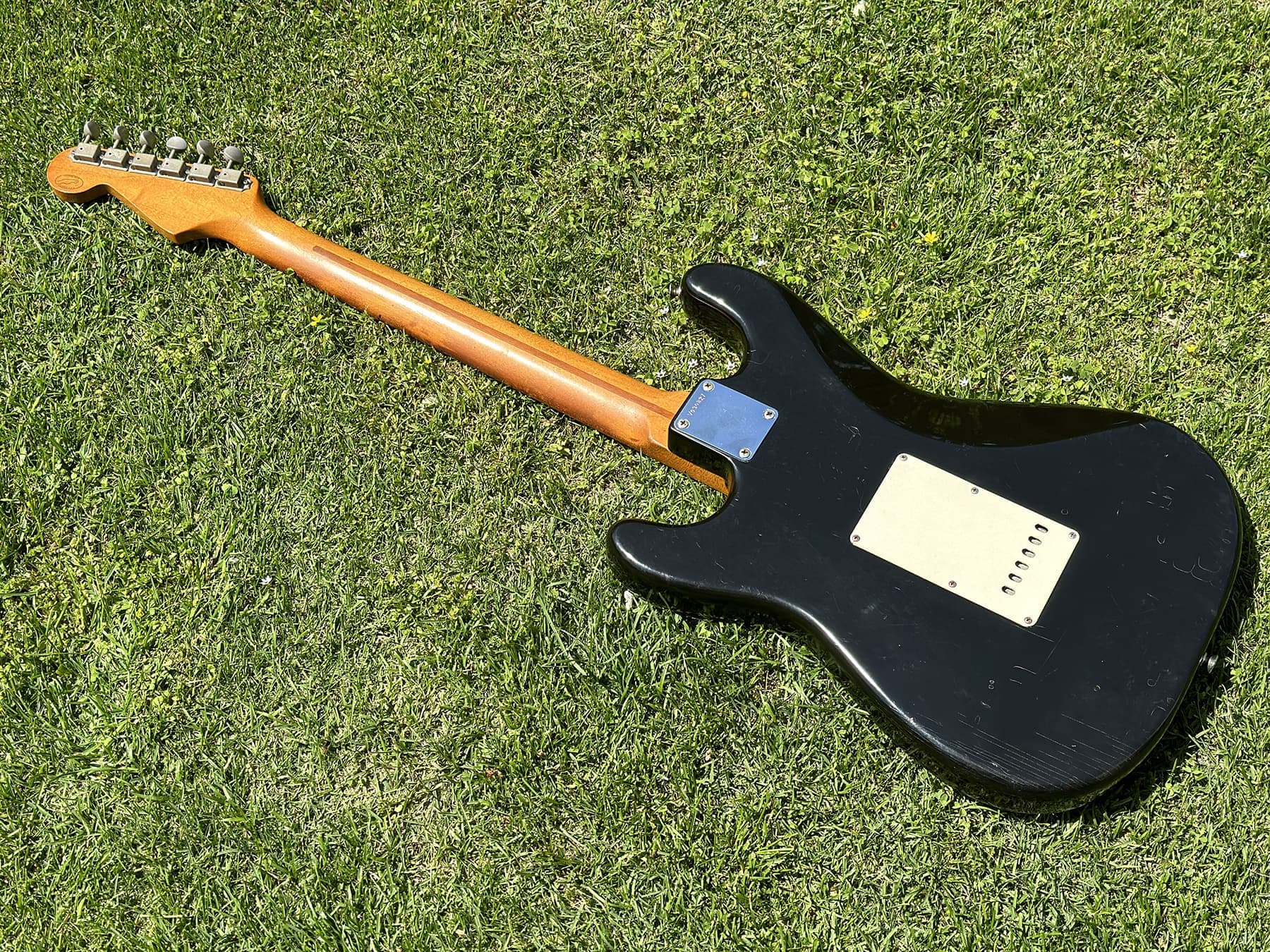 fendercs_1988_strato_earlycoronafactory57_43_32_20240509182839891.jpg