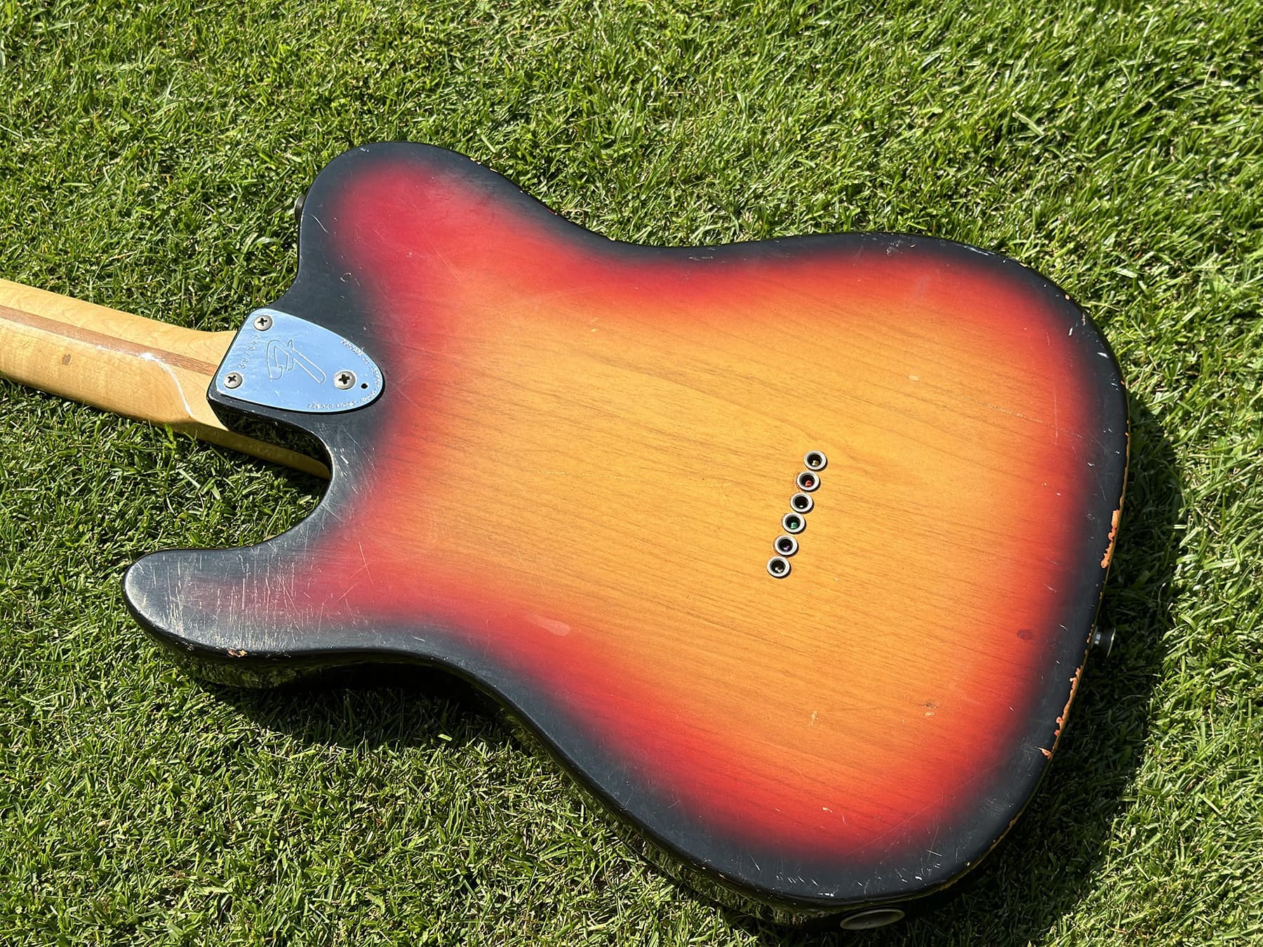 fender_1973_telecaster_custom_43_004.jpg